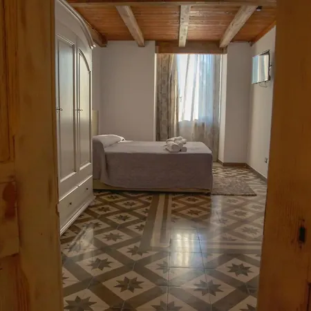 شقة فندقية Dimore Casalesalento 4*
