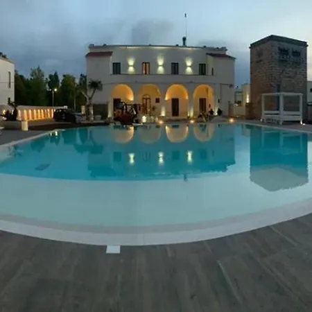 Dimore Casalesalento Lägenhetshotell 4*