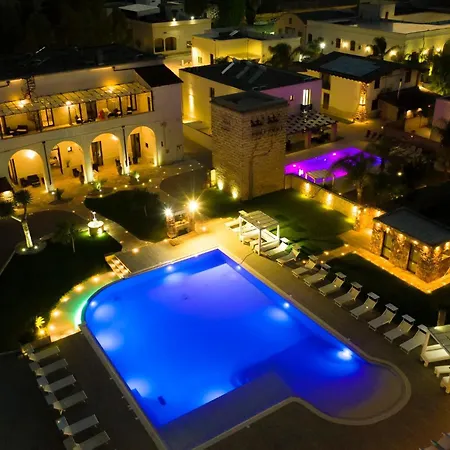 Dimore Casalesalento Lägenhetshotell 4*