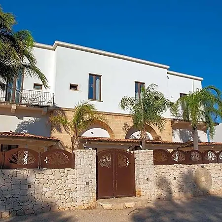 Dimore Casalesalento Aparthotel 4*